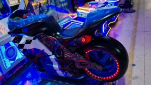 Dinibao Machine <span class=keywords><strong>de</strong></span> jeu <span class=keywords><strong>de</strong></span> <span class=keywords><strong>moto</strong></span> Super Blast à pièces Simulateur Machine <span class=keywords><strong>de</strong></span> jeu <span class=keywords><strong>de</strong></span> course d'arcade vidéo - Product Image 2