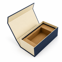 Boîte cadeau rigide magnétique de luxe bleu marine de style livre avec plateau intérieur en kraft pour emballage de cadeaux d'entreprise