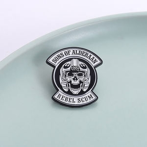Fils d'Alderaan rebelle <span class=keywords><strong>écume</strong></span> émail broche films de science-fiction jeu d'aventure broche revers sac à dos Badge bijoux cadeaux pour les amis - Product Image 1