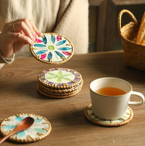 Ensemble de dessous-de-verre en rotin de premier choix avec incrustation de nacre, dessous-de-verre naturels faits à la main pour tasses à café et table à manger - Product Image 3