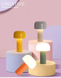 Lampe de table LED moderne minimaliste en forme de champignon avec commande tactile, rechargeable sans fil, pour la décoration de la maison, de la chambre à coucher et du café - Product Image 5