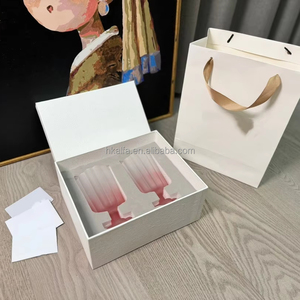 Vente en gros de verres à jus colorés, nouveau style, verrerie créative, verre à boire multifonctionnel givré à motif floral - Product Image 1