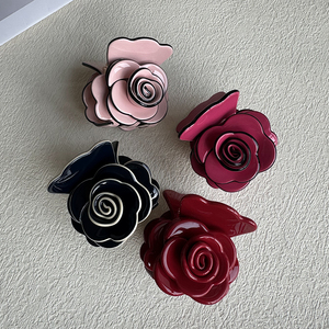 Pince à cheveux en camélia <span class=keywords><strong>de</strong></span> petite taille pour femmes, pince à cheveux pour <span class=keywords><strong>queue</strong></span> <span class=keywords><strong>de</strong></span> <span class=keywords><strong>cheval</strong></span> moyenne et haute, accessoire <span class=keywords><strong>de</strong></span> cheveux en acide acétique, fleur, accessoire pour la tête - Product Image 2