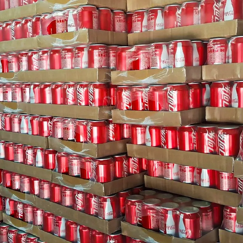 Prezzo scontato Coca Cola a buon mercato 330ml x 24 lattine di Coca Cola rivenditori e distributori spedizione in tutto il mondo