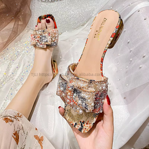 New Chunky Sandals Women's Summer Fashion Flat Out Wear Women's Rhinestone Slippers - Product Image 2