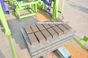 Sistema Automatico QT4-15 per la Produzione di Blocchi di Cemento ad Alta Resistenza in Algeria e nella Regione del Nord Africa - Product Image 5