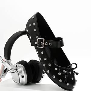 2025 all'ingrosso <span class=keywords><strong>ballerine</strong></span> personalizzate con fiocco Versatile alla moda strass Mary Jane <span class=keywords><strong>per</strong></span> ragazze scarpe Casual <span class=keywords><strong>per</strong></span> donne e donne - Product Image 1