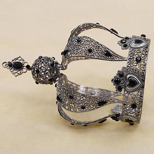 BELLEWORLD vente chaude château couronne anniversaire outils gâteau européen décoration noir baroque roi rétro couronne anniversaire - Product Image 5