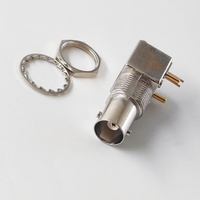Connecteur coaxial RF BNC femelle 75 ohms à angle droit intégré pour PCB, pour applications de vidéosurveillance