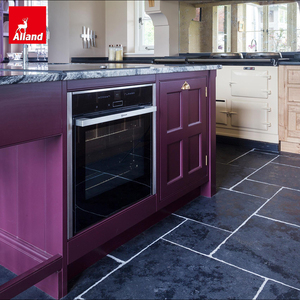 Allandcabinet - Armoires de cuisine personnalisées de haute qualité, couleur aubergine, portes shaker, avec design de réfrigérateur intégré - Product Image 6