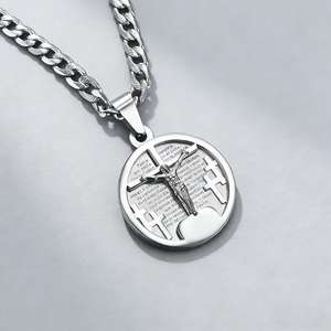 Collar con Colgante de Cruz, Chapado en Oro de 18K, Cadena Cubana de Acero de Titanio, Unisex, para Uso Diario - Product Image 3