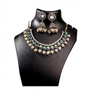 ชุดเครื่องประดับสร้อยคอและต่างหูแบบคุนดัน ดีไซน์ดั้งเดิมประดับเพชรซิร์คอน ชุบทองโบราณ สีเขียวมีนาคารี สำหรับผู้หญิง เหมาะสำหรับงานแต่งงานและงานปาร์ตี้ - Product Image 1