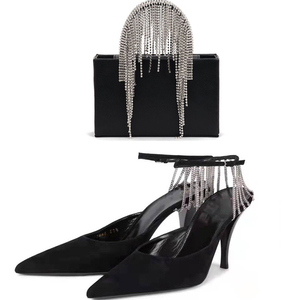 matching turquoise shoes and bolsa