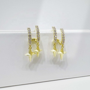 Prix usine – Boucles d'oreilles clous uniques et élégantes en argent 925 plaqué argent, zircon, faites à la main, motif fleur, pour femme, mariage, grande étoile, collection 2026 - Product Image 5