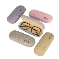 Fournisseur d'étuis à lunettes rigides à faible MOQ, boîte multicolores personnalisée avec logo pour la vente en gros, promotion
