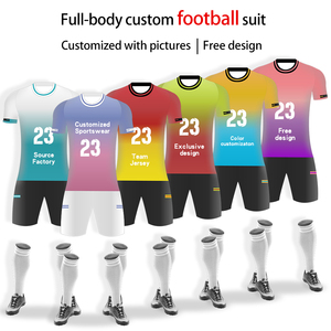 Conception personnalisée rouge blanc élégant uniformes d'équipe de football qualité à manches courtes uniformes de football de l'usine OEM kits de football - Product Image 3