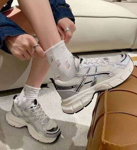 Modern Design Best-selling Men's Women's Sports Shoes Casual Breathable Cushioning Running Shoes <b>Soft</b>-soled High-<b>top</b> Anti-odor - Product Image 3
