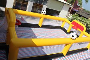 Cancha de fútbol inflable con aro de baloncesto para juegos deportivos infantiles al aire libre - Product Image 6