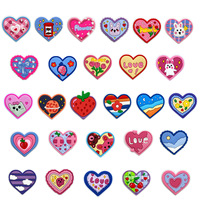 Accessoires de bijouterie et capillaires en PVC plat, motifs graffiti, amour, dessin animé, mignons, transfrontaliers, broches, breloques et décorations DIY pour coques de téléphone portable