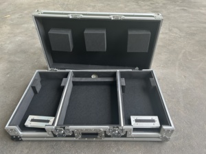 กล่องใส่<span class=keywords><strong>เครื่องเล่น</strong></span>ดีเจแบบมีล้อสำหรับมิกเซอร์คอนโทรลเลอร์และเครื่องเล่นซีดีเจ ยี่ห้อ BRAVO รุ่น Customized <span class=keywords><strong>Pioneer</strong></span> <span class=keywords><strong>DJ</strong></span> Equipment Flight Road Case - Product Image 2