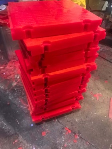 610mm*305mm*45,5mm Polyurethan-Vibrationssiebgewebe Sandsieb-Platte zur Entwässerung für Erz- und Sandsiebung - Product Image 5