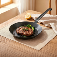 Wajan Baja Karbon Premium Mewah untuk Rumah Tangga dan Komersial, Wajan Steak Baja Karbon Kelas Atas Tanpa Lapisan, Gagang Panjang, Wajan Penggorengan Datar