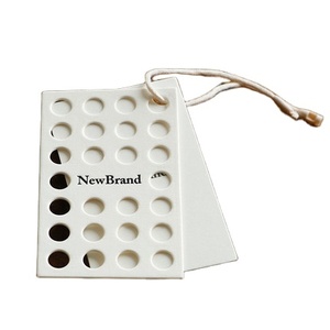 Custom Washable Hollow Out Hang Tags with Logo for Hair Design Fashion Garment Embossed Swing Tags Jeans