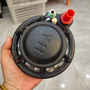 Agitateur HK de taille moyenne, mélangeur de liquides en plastique portatif pour pulvérisateurs agricoles avec fonction de filtration - Product Image 1