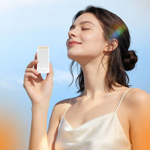 Cosmetici Coreani Cura del <span class=keywords><strong>Viso</strong></span> <span class=keywords><strong>Crema</strong></span> <span class=keywords><strong>Solare</strong></span> Anti UV Schermo Protettivo per <span class=keywords><strong>Viso</strong></span> Resistente all'Acqua Stick <span class=keywords><strong>Solare</strong></span> Naturale SPF <span class=keywords><strong>50</strong></span> - Product Image 4