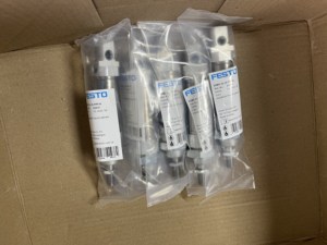 กระบอกสูบทรงกลมใหม่และเป็นของแท้ 100% รุ่น DSNU-25-25-PPV-A - Product Image 1