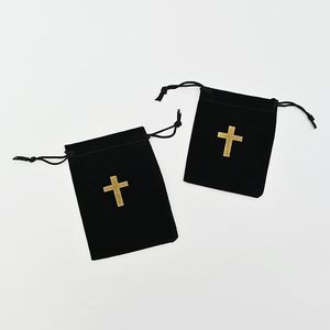 Pochette en velours noir avec cordon de serrage et logo personnalisé, sac cadeau pour bijoux avec croix dorée, pochette pour chapelet, pour église, baptême, communion, cadeau de cérémonie, vente en gros - Product Image 2