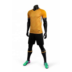 Custom team soccer Football soccer jersey breathable wear set made in China - Product Image 1
