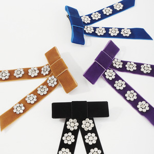 กิ๊บติดผมวิน<span class=keywords><strong>เท</strong></span><span class=keywords><strong>จ</strong></span>ของผู้หญิงพร้อมริบบิ้นกำมะหยี่และโบว์ดอกไม้พลอย<span class=keywords><strong>เท</strong></span>ียมอุปกรณ์เสริมผม - Product Image 6