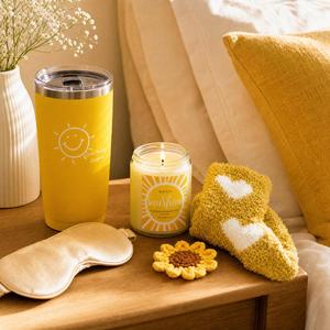 Wholesale Promotional Luxury Summer Sunshine Yellow 20oz Tumbler <b>Eye</b> <b>Mask</b> Warm Socks Aromatherapy Candle Gift Set Graduation - Product Image 4