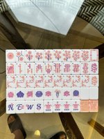 Jeu de Mahjong Américain Rose en Acrylique à Quatre Niveaux, Personnalisé, de Haute Qualité, Moderne, Luxueux, Portable, Écologique et Durable, avec Tuiles de Mahjong Kapo