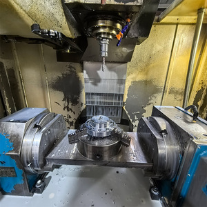 Accouplement en acier allié de qualité supérieure Pièces forgées de précision à haute densité et résistance pour l'utilisation de machines industrielles - Product Image 4