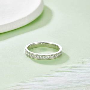 Anillo de Eternidad Unisex de Plata de Ley S925 con Baño de Platino, Diamante Moissanita de Corte Brillante de Grado 33, Alta Calidad - Product Image 4