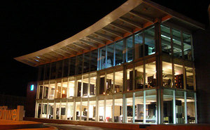 Cabinas de exposición de madera gratuitas prefabricadas de fácil montaje Estructura de acero Feria comercial Construcción de metal para <span class=keywords><strong>exposiciones</strong></span> de automóviles - Product Image 2