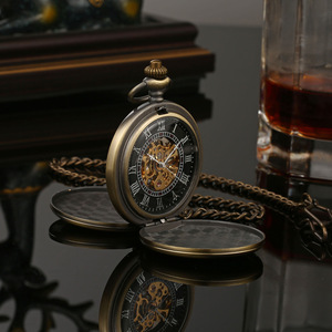 <span class=keywords><strong>Montre</strong></span> de poche mécanique vintage pour <span class=keywords><strong>homme</strong></span>, cadran squelette <span class=keywords><strong>à</strong></span> chiffres romains, double couvercle, <span class=keywords><strong>montre</strong></span> de poche dorée avec chaîne pour un usage quotidien ou un cadeau - Product Image 6