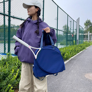 Sac de sport PLAYMAX personnalisé, nouveau modèle Oxford imperméable, grande capacité 30-40L, pour badminton et tennis, fermeture éclair minimaliste, bandoulière - Product Image 5