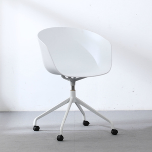 Sillas de Oficina Giratorias de Plástico Blanco, Estilo Nórdico Moderno y Sencillo, para Hogar u Oficina, con <span class=keywords><strong>Ruedas</strong></span>, Precio de Fábrica al por Mayor - Product Image 2
