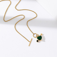 Collier tendance en acier inoxydable 316L plaqué or 18 carats avec pendentif cœur flèche en CZ vert, bijoux plaqués or, cadeau