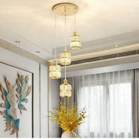 Lustre moderne nordique à 4 lumières en cristal, hauteur réglable, base dorée, avec LED pour hôtel, salle à manger, bar, îlot de cuisine
