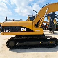 Excavatrice sur chenilles hydraulique CAT 320C d'occasion, unité d'origine, faible nombre d'heures, structure robuste pour travaux de terrassement et de carrière, en stock