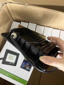 <span class=keywords><strong>2025</strong></span> mới IP65 không thấm nước sân vận động ngoài trời Đèn pha mỏng 30W 50W 100W 150W 200W dẫn ánh sáng lũ với chip SMD2835 - Product Image 4