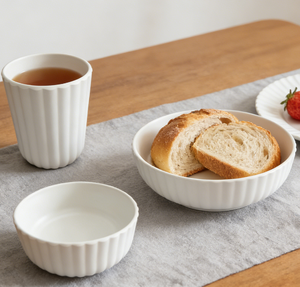 Vajilla Moderna <span class=keywords><strong>de</strong></span> Melamina Blanca Acanalada, Apta <span class=keywords><strong>para</strong></span> Alimentos, con Plato, Tazón y Taza <span class=keywords><strong>para</strong></span> Restaurantes - Product Image 1