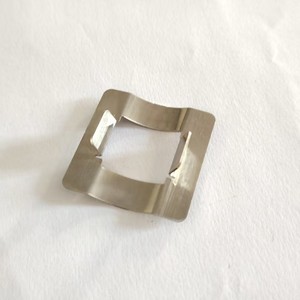 Piezas de estampado de muelles de contacto de acero inoxidable JW de 0.5-20 mm de espesor para equipos de nueva energía - Product Image 1