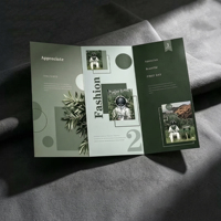 Dépliants publicitaires promotionnels, petites brochures, prospectus pliés en trois, affiches en papier, impression de prospectus