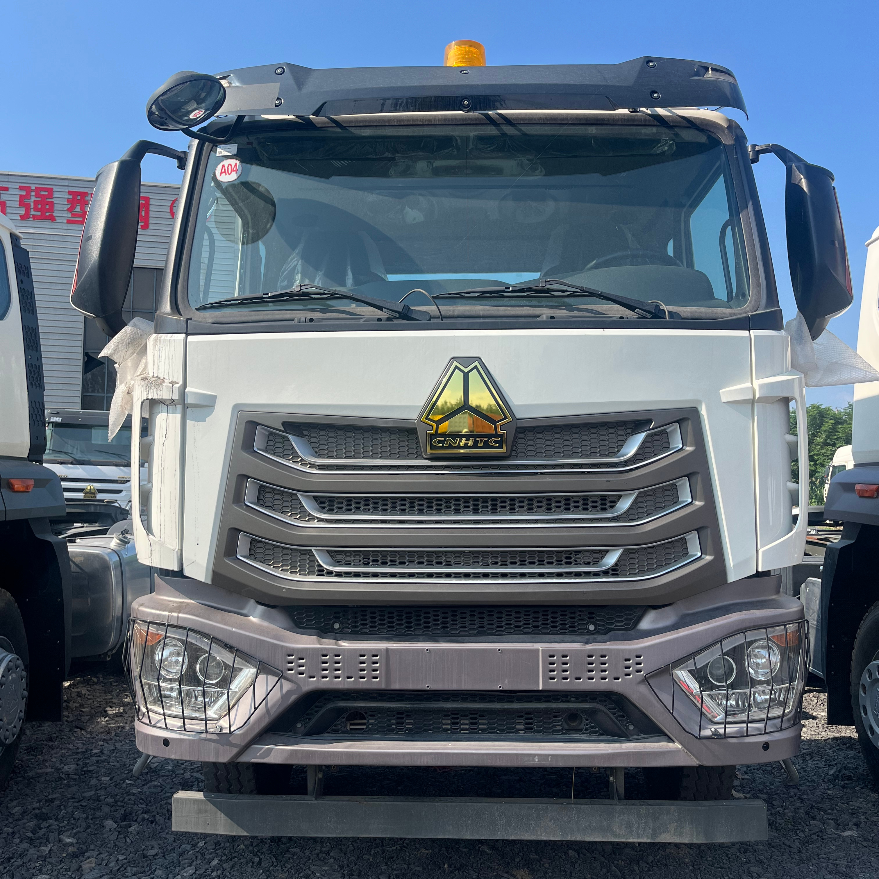Дизельный тягач Sinotruk Haohan, 371 л.с., 6 х4