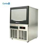 Machine à glaçons cubiques premium refroidie par air, design sous comptoir, produisant des glaçons cristallins pour les pubs et les salons de thé